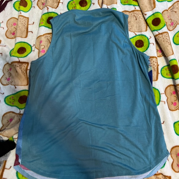 Beauty and the Beast tank top - Picture 3 of 3